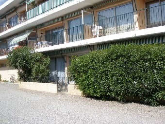 Location BEL APPARTEMENT 2 CHAMBRES AVEC TERRASSE 50 M PLAGE WIFI